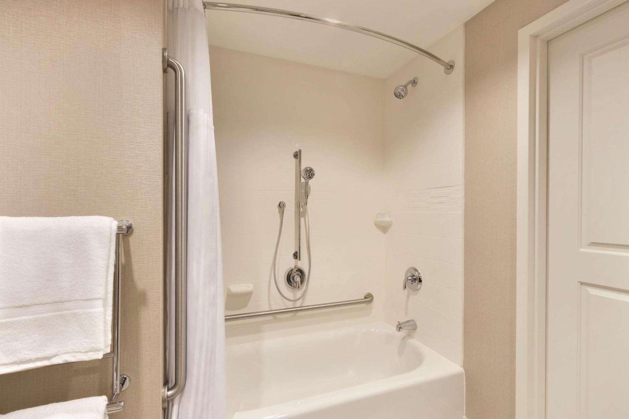 Homewood Suites By Hilton Calgary Downtown Exteriör bild